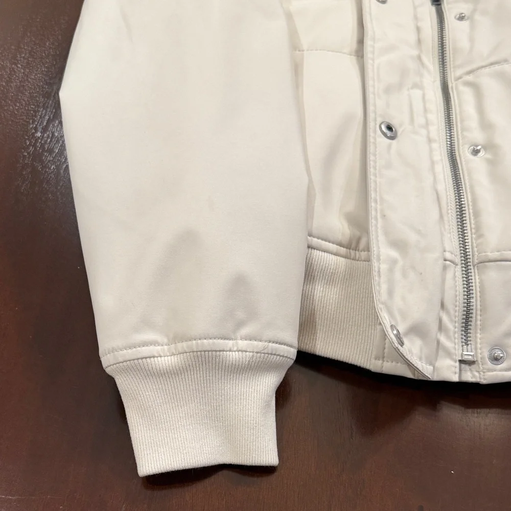 Hollister Cream Bomber Jacket with Faux Fur Hood Sz M - Picture 6 of 16